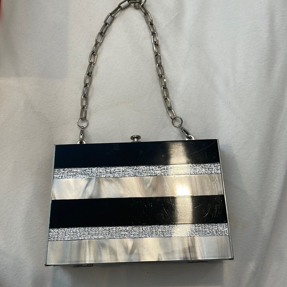 Mini clutch